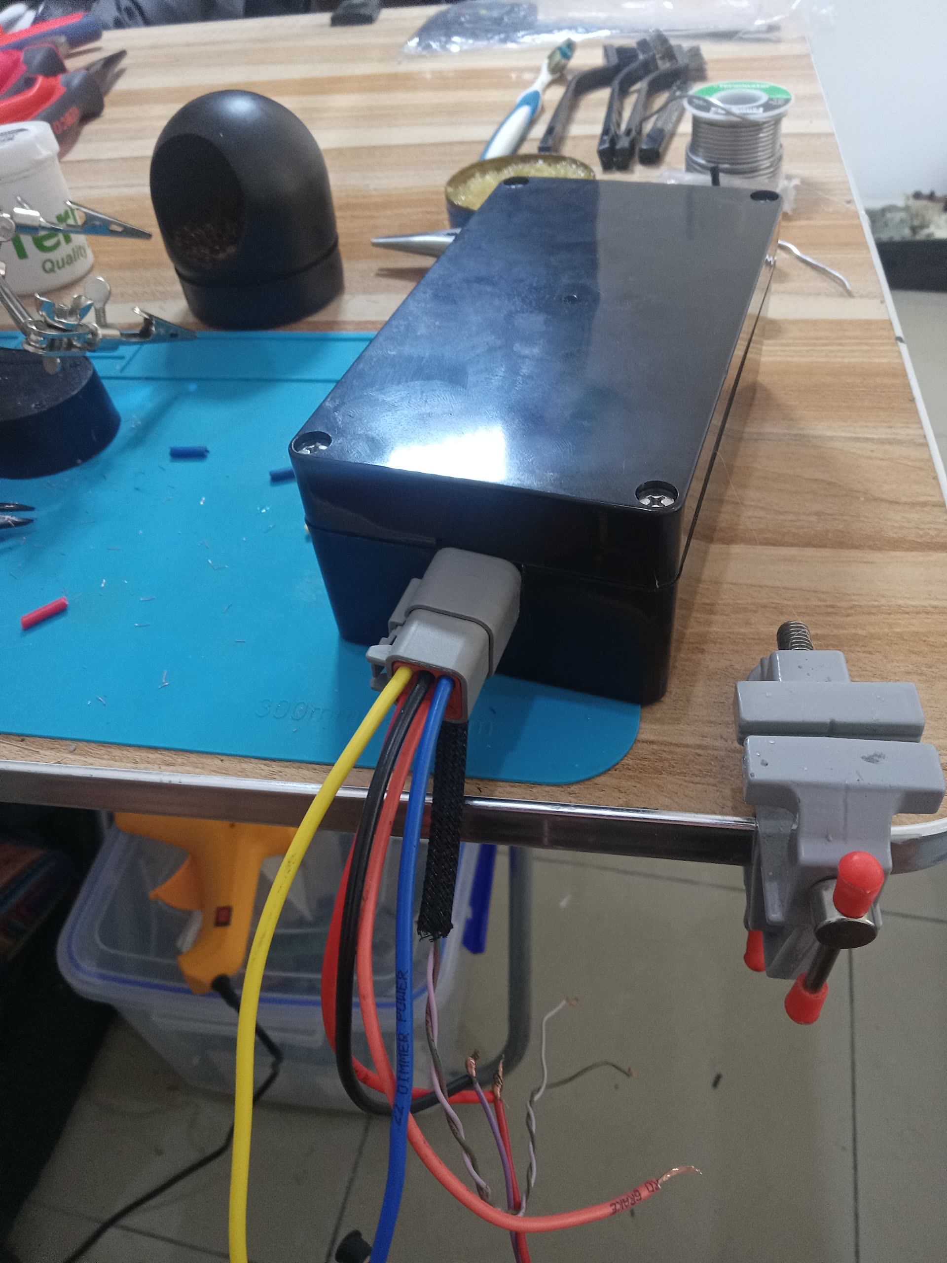 Fan controller prototype wiring detail